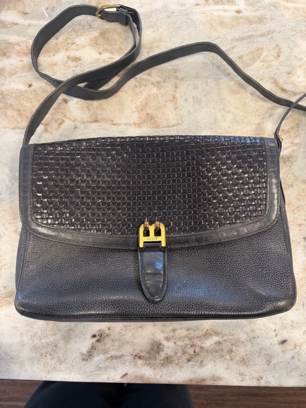 Vintage Bally navy leather bag